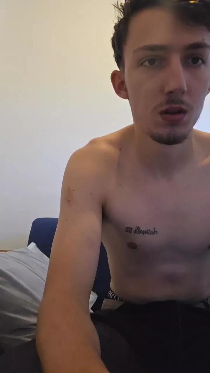 NicoDavis on Cam4 