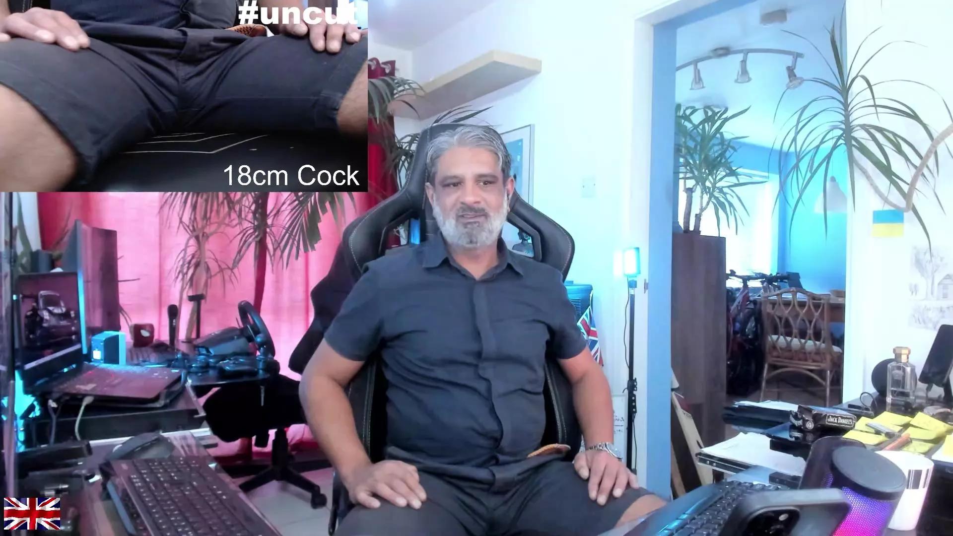 OnlineBossUK on Cam4 