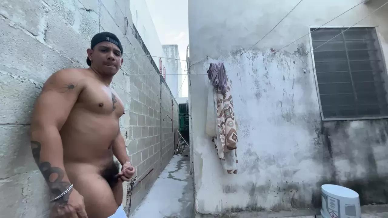 renatovallxxxy on Cam4 