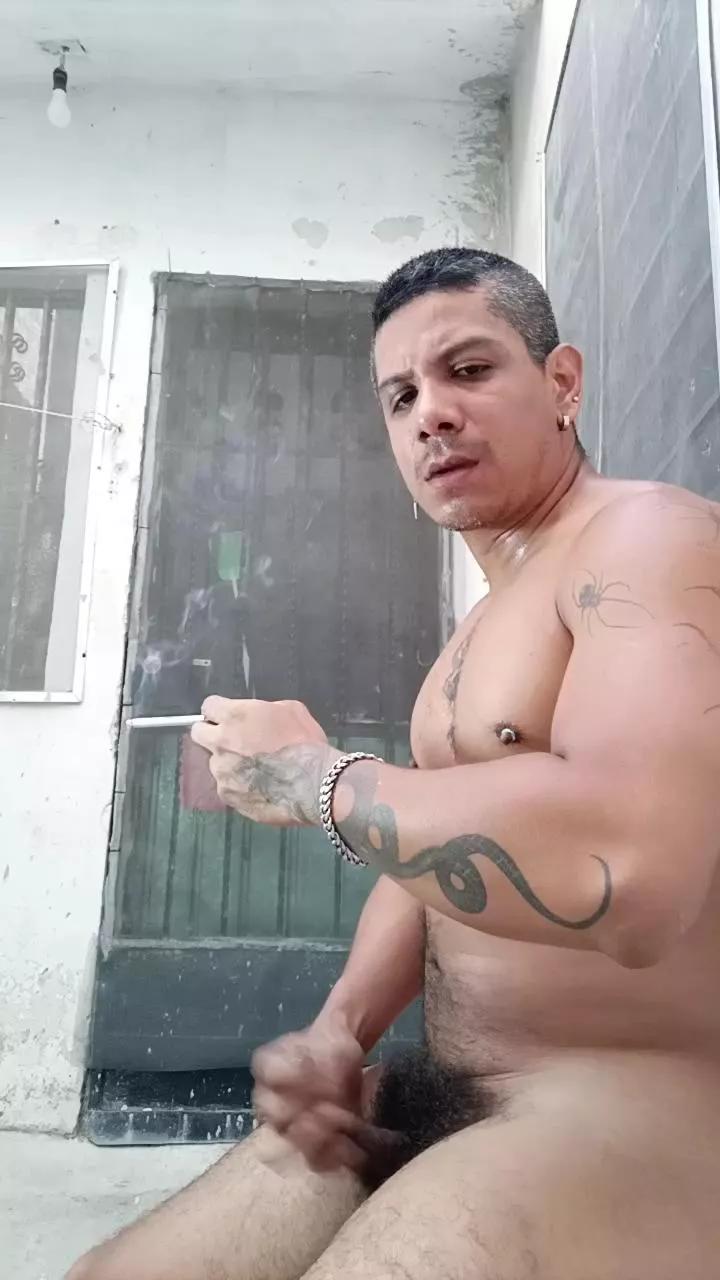 renatovallxxxy on Cam4 