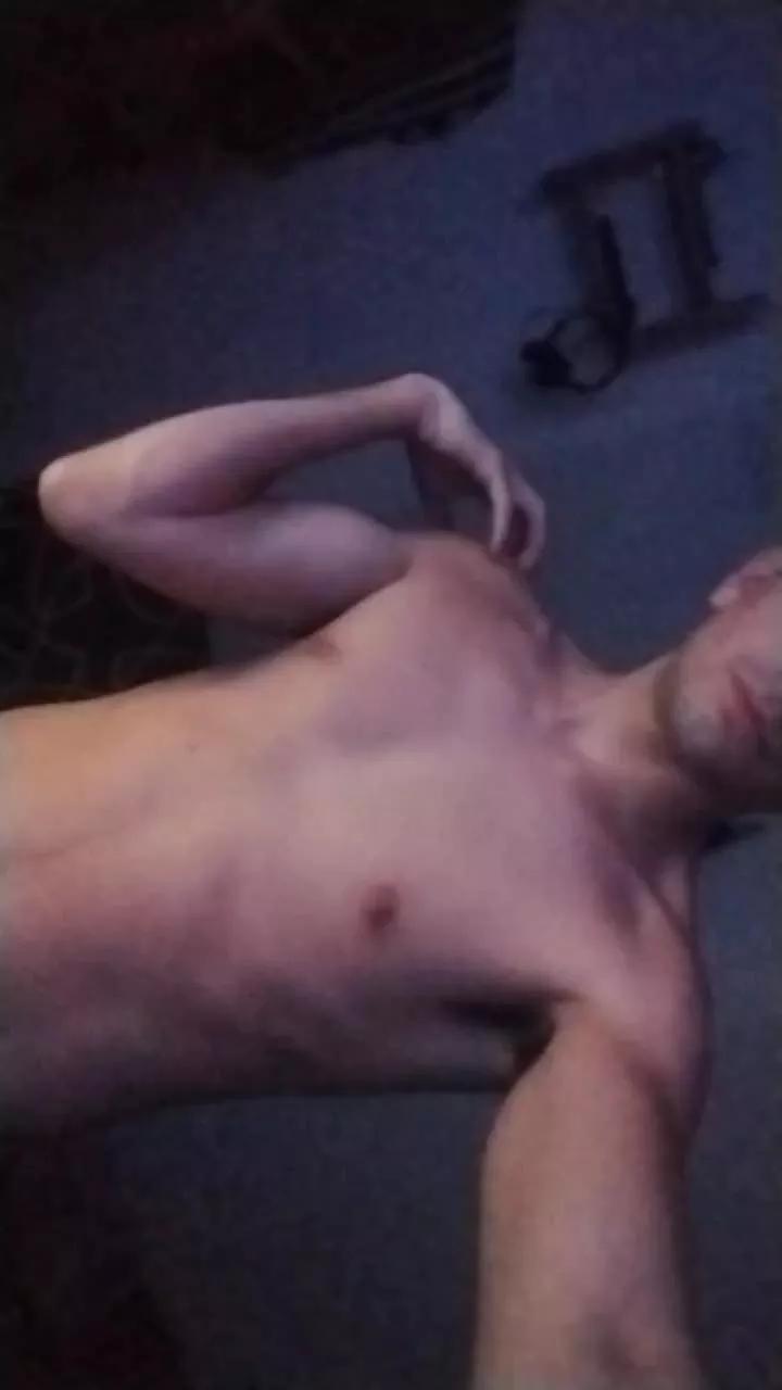 Rodrigo77719 on Cam4 