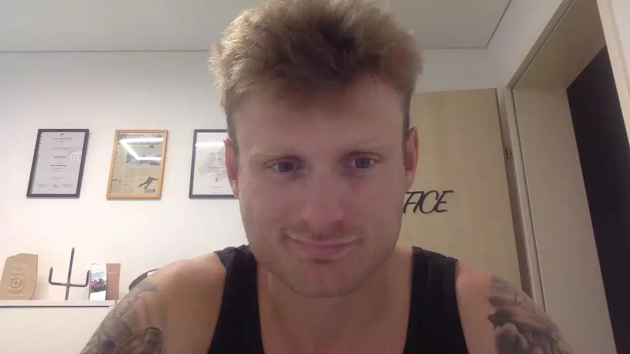 Sexyfreak1994 on Cam4 