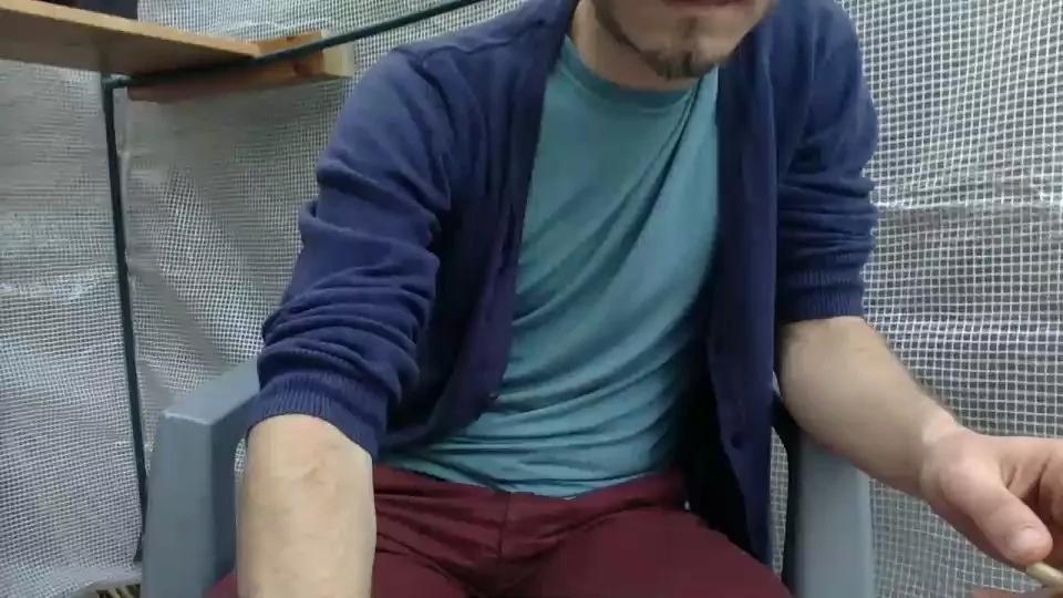 short_and_cute on Cam4 