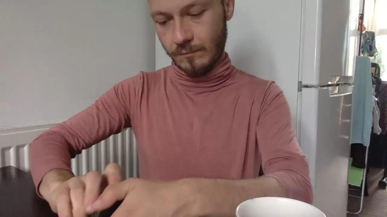 short_and_cute on Cam4 