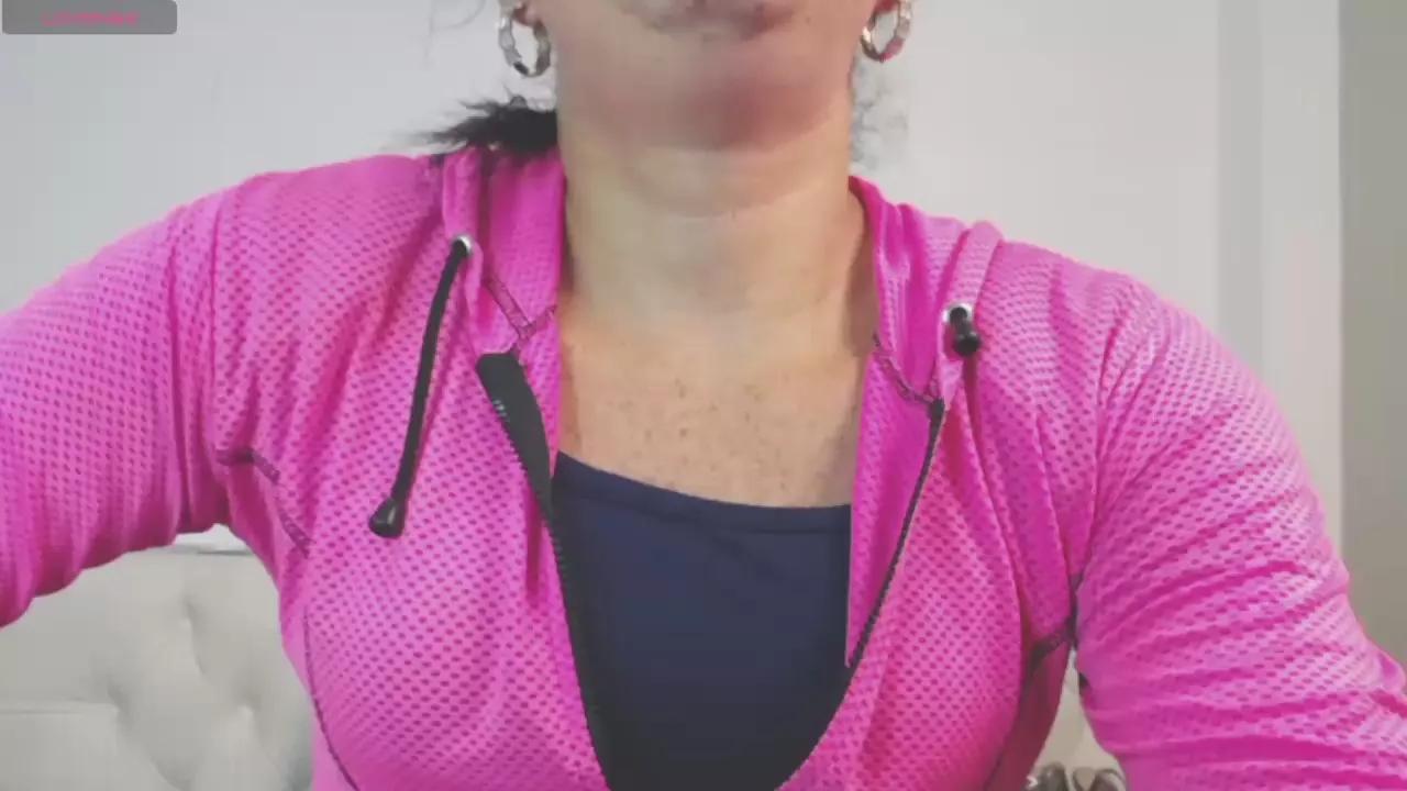 SofiaMadisson on Cam4 