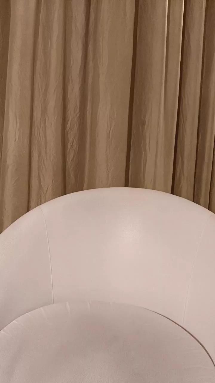 SusieRedd on Cam4 