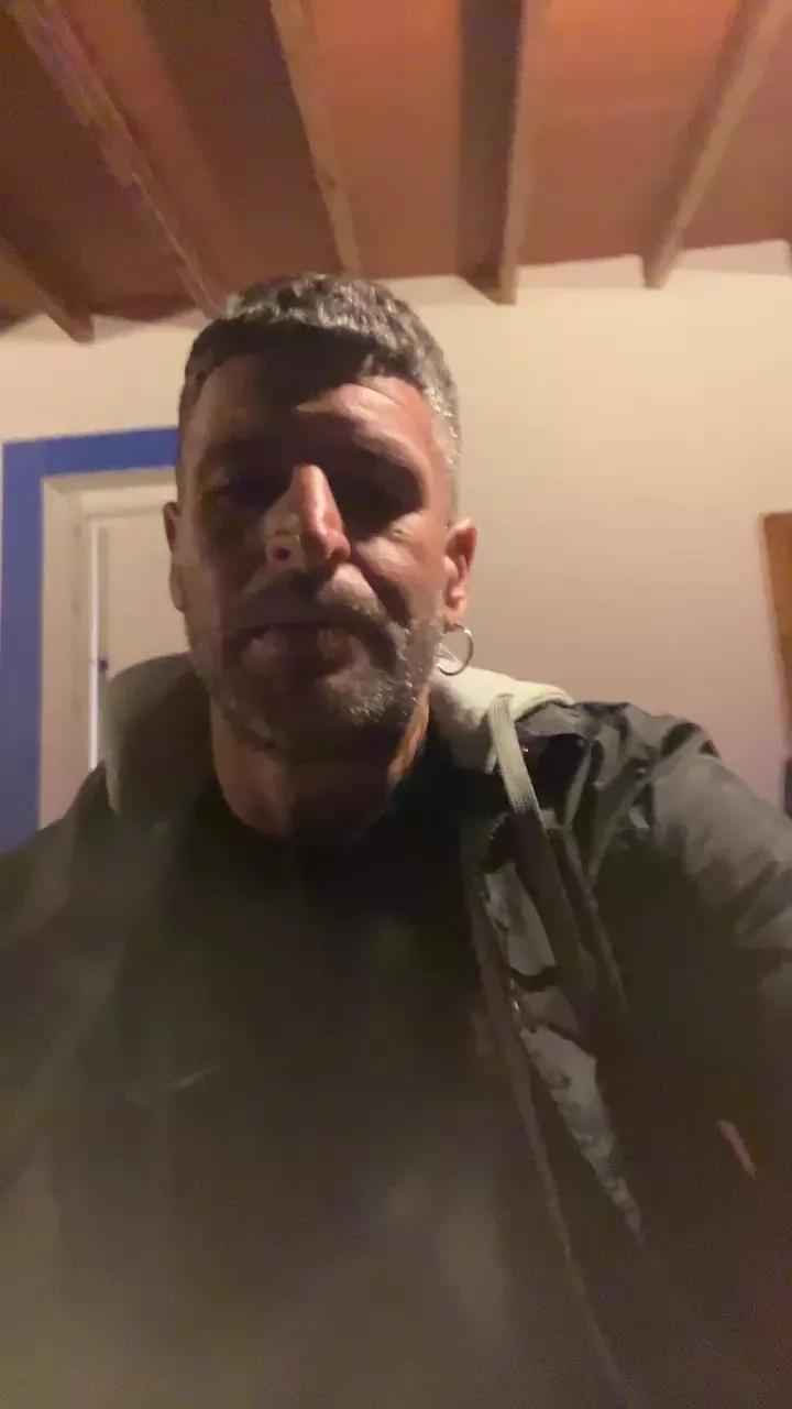 tucan22 on Cam4 