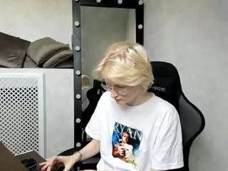 betty-smith on CamSoda 