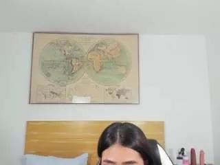 dulce-victoriaa on CamSoda 