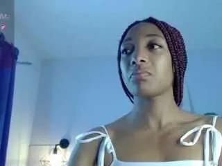esmeraldasweet0 on CamSoda 