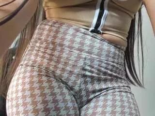 miaferreyra on CamSoda 