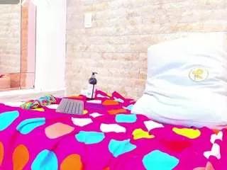 pocahontas-pow on CamSoda 