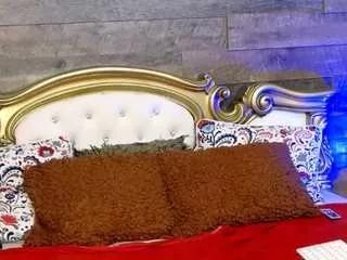 pureorgasm on CamSoda 