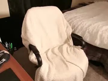 alphawulf1 — Hanging out today...wifey decided to join hehe... Tip this naughty couple on their debut and see where it goes #new #couple #bigass #hairy #thick #feet #alpha #submissive #daddy #babygirl