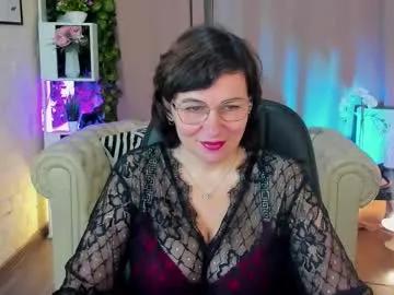 daaamnmature — GOAL: give mommy [0 tokens remaining] Welcome to my room! #bigboobs #bigass #mature #feet #bdsm