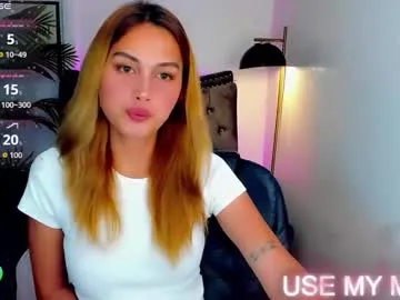 danicawinks model from Chaturbate