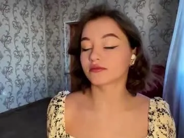 danielechiarini — I'm Niel   #18 y.o. #new #teen #bigboobs #shy Goal: Give me a breast massage [16 tokens remaining]