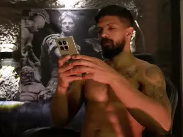 dann_saenz model from Chaturbate