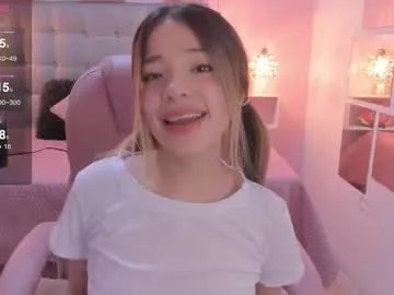 dulce_powl — GOAL: Hand bra [658 tokens remaining] Welcome to my room! #18 #feet #flexible #glasses #ahegao