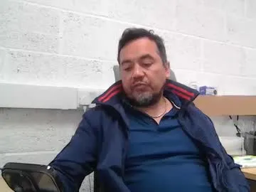 edwill13 model from Chaturbate