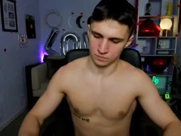 jacob_silk — GOAL: take off your pants for 2 minutes [300 tokens remaining] Welcome to my room! #feet #nude #sport #18 #new