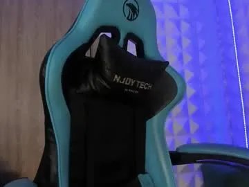 jendralevis — Lovense Lush 4 on!!!  Bounce My Tits  My favorite Vibes  33-111-333-1111  #bigboobs #deepthroat #bignipples #bigtits #milf