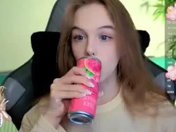 kebesheska — TOPLESS [200 tokens left] #teen #skinny #cute #natural #lovense