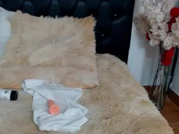 kitty_f00x model from Chaturbate