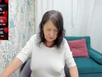 lindahottie — GOAL: Doggy style  DOMI is on! Fuck me! #c2c #hairy #bigboobs #smoke #mature