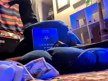 mjmckenz55 model from Chaturbate