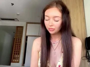 rebeckaehmen — GOAL : show my perfect outfit! Hello CB, my name is Helga! #new #skinny #cute #18 #young [9 tokens remaining]