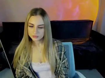 silen_tori — eyes contact [17 tokens left] #new #smalltits #nonude #feet #skinny