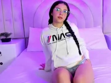 smiling_angeel — GOAL: Sexy Dance [297 tokens remaining] Hello, I like to smile for the world! #latina #18 #daddy #shy #smalltits
