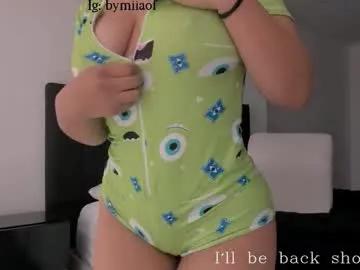 soy_miia — Leggings about to get messy  - Goal: So wet... BIG SQUIRT [1168 tokens left] #leggings #socks #bigboobs #squirt #jeans