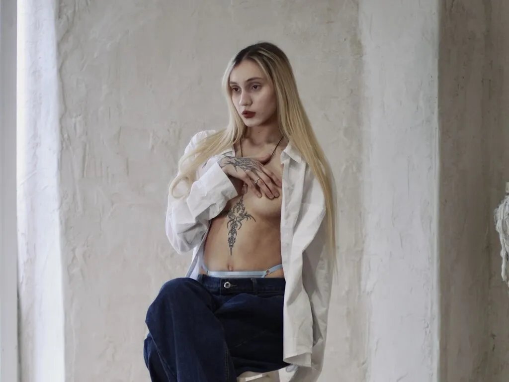 EllieXeno — Dancing laughing and loving 