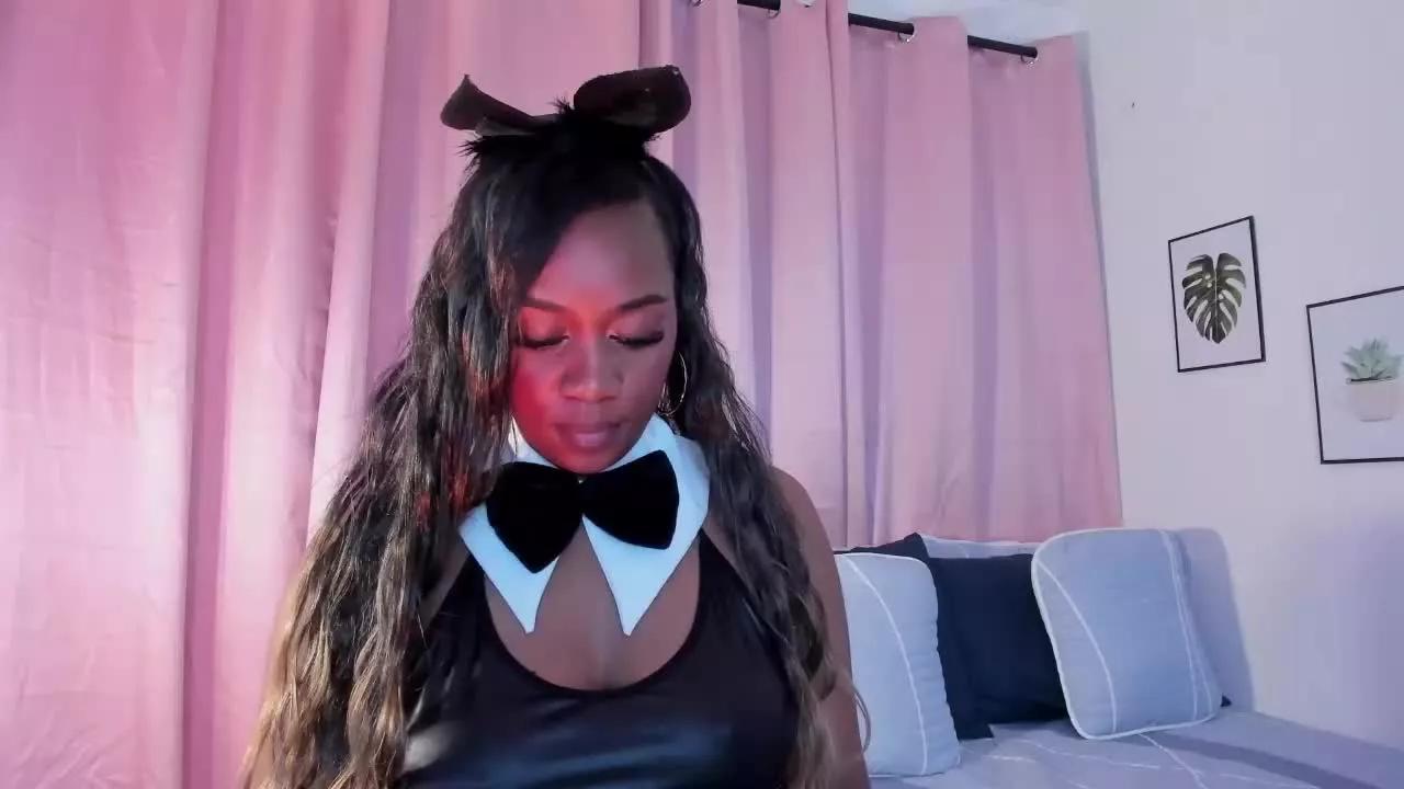 AishaEbonyW on Streamray 