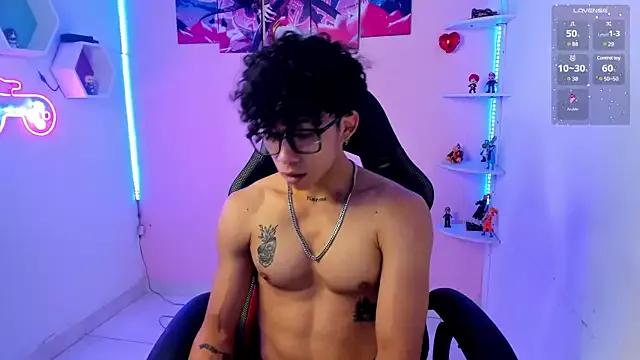AkazaBoy_ on StripChat 