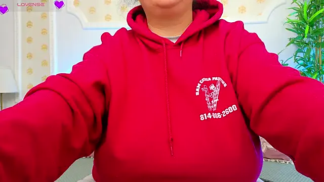 Alesha_XO model from StripChat