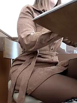 Alexvit2616 — Panty off e flash pussy at bar