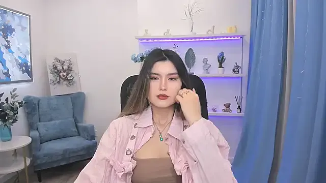 AnneTLi on StripChat