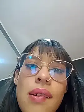 avalustyy model from StripChat