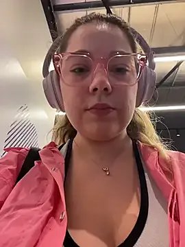 brooklynivy — Risky titty flash