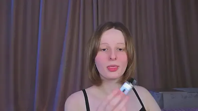 c0ralynx on StripChat