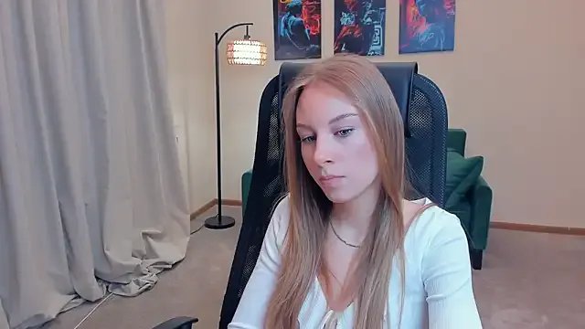 CarmenLipkin's avatar