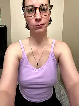 CreamedKitten model from StripChat