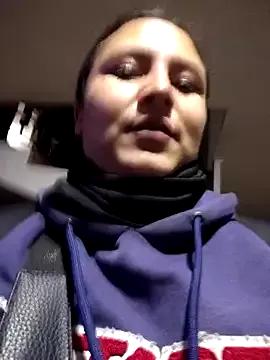 Cute_Penelope — zoom pussy+masturbate at work