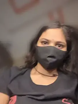 Cute_shikaa model from StripChat