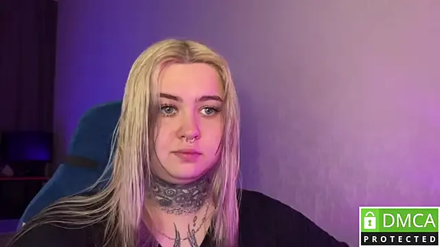 CuteUna model from StripChat