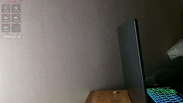 Devvil2222 on StripChat