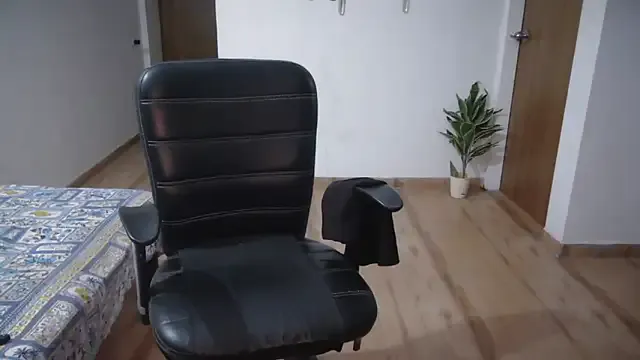 Diva_Sofiedevil model from StripChat